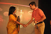   presenter   PADMA SHRI Guru Shovana Narayan   winner   TV News Reporter Marathi   Prafulla Salunke IBN Lokmat.